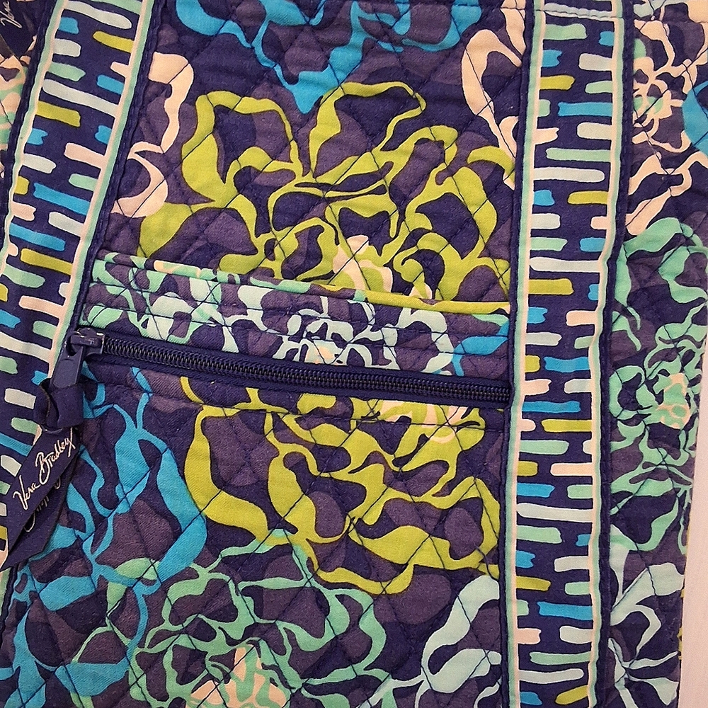SOLD!!  Vera Bradley Cross Body Purse Multi-Color - Picture 5 of 8